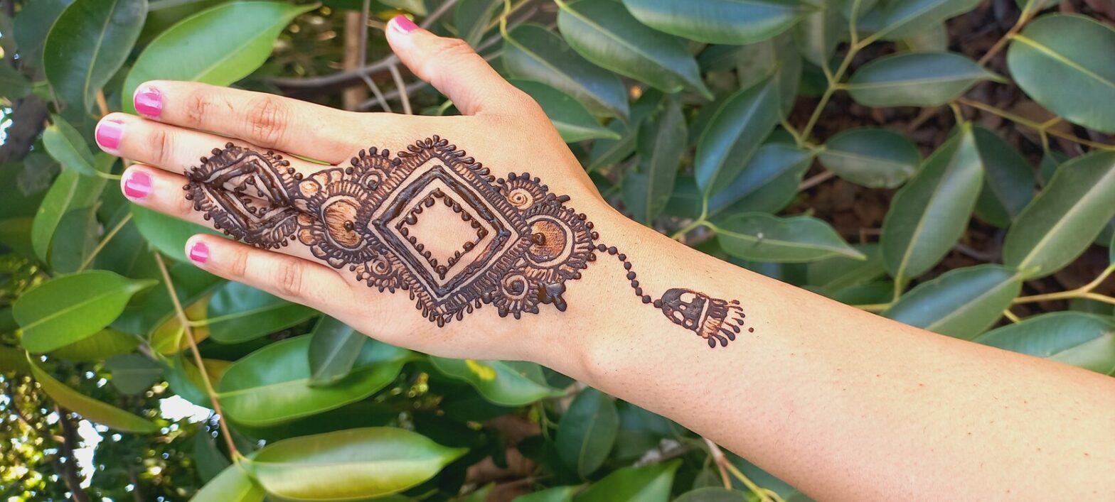 Best Mehndi Designs Of 2021: WMG Roundup | WedMeGood